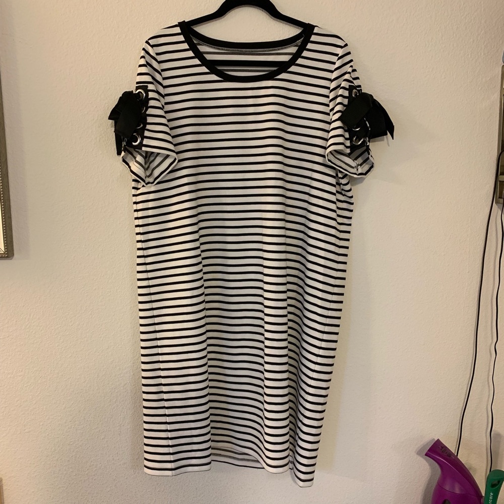 Eloquii Black & White Stripe Tie Sleeve Dress